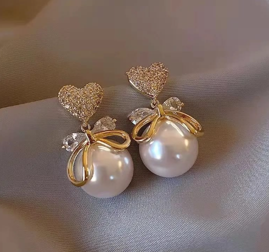 Pearl Selling Hot & Heart Earrings